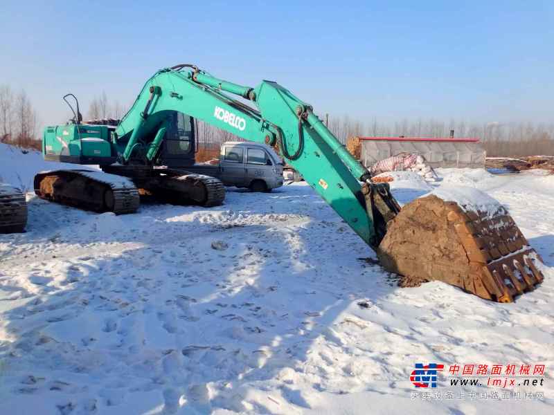 黑龙江出售转让二手8500小时2011年神钢SK260挖掘机