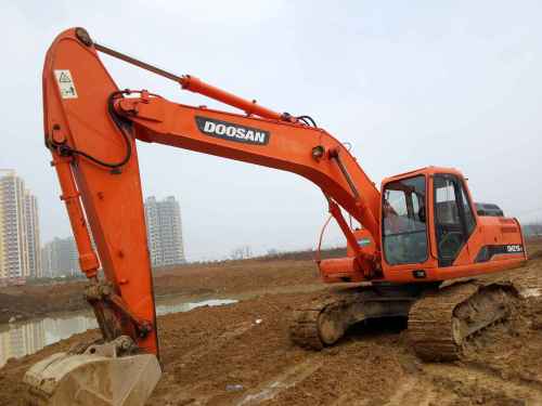 安徽出售转让二手5600小时2011年斗山DH215挖掘机