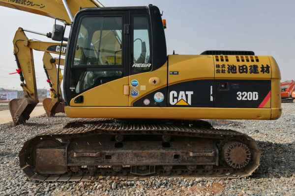 湖南出售转让二手3000小时2014年卡特彼勒320D挖掘机