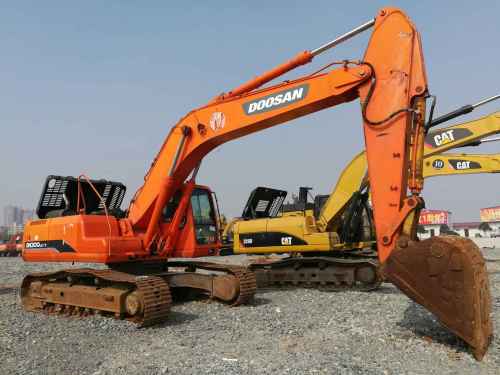 湖南出售转让二手8000小时2011年斗山DH300LC挖掘机