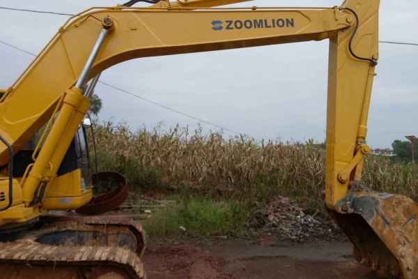 云南出售转让二手3000小时2014年中联重科ZE230E挖掘机