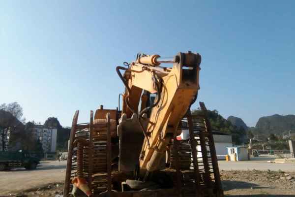 贵州出售转让二手5800小时2011年厦工XG815挖掘机