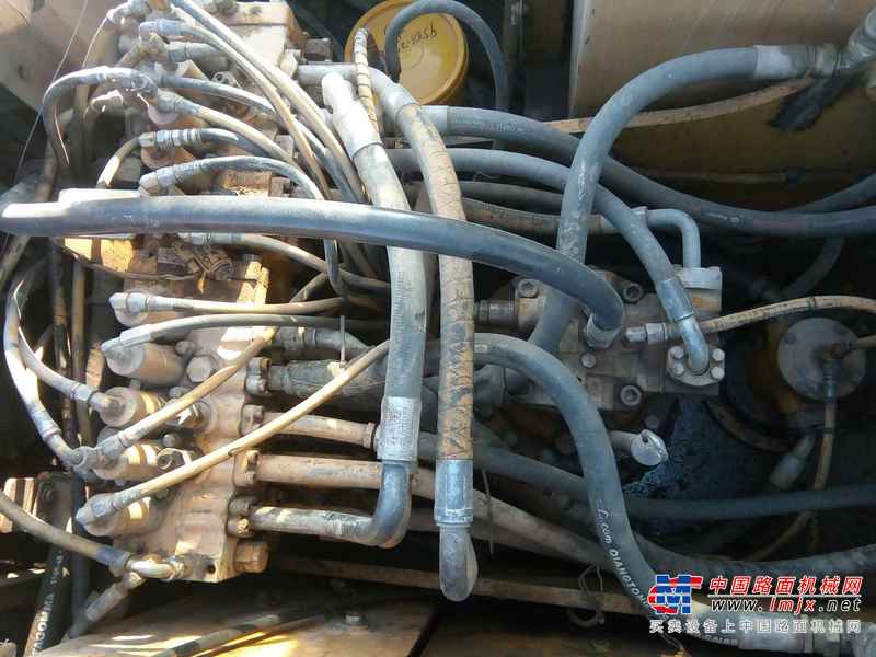 贵州出售转让二手8600小时2006年卡特彼勒320C挖掘机