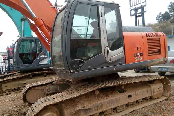 贵州出售转让二手7908小时2010年日立ZX240挖掘机