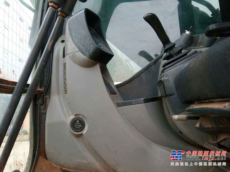 贵州出售转让二手5809小时2011年神钢SK260LC挖掘机