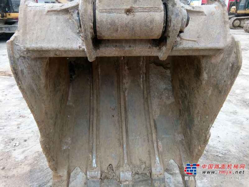 贵州出售转让二手6889小时2011年现代R215挖掘机