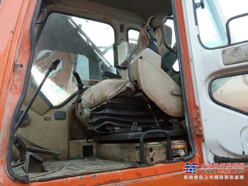 贵州出售转让二手8890小时2009年斗山DH225LC挖掘机