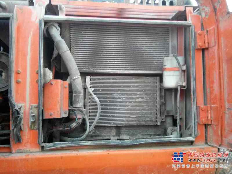 贵州出售转让二手8890小时2009年斗山DH225LC挖掘机