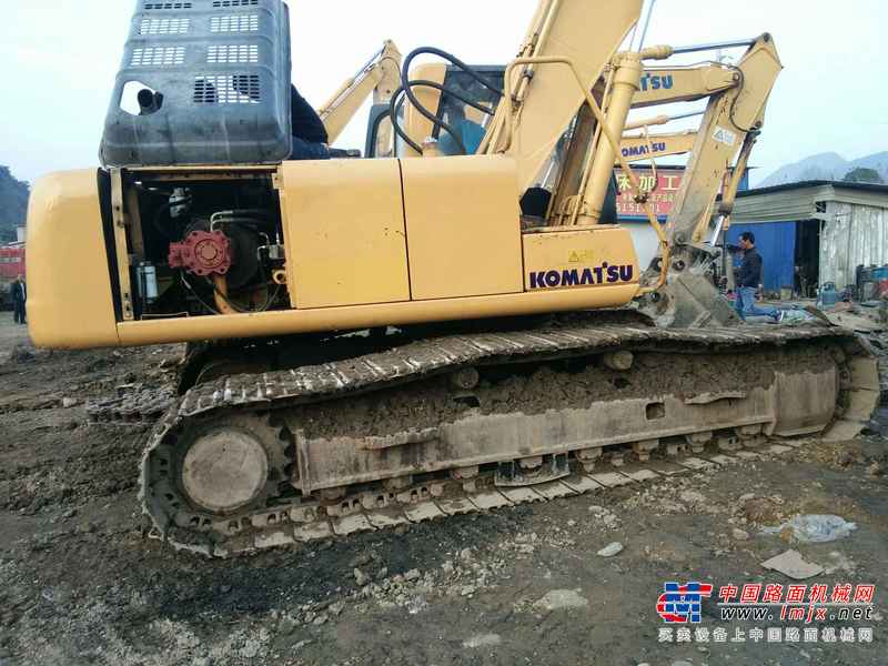 贵州出售转让二手8930小时2010年柳工CLG225C挖掘机