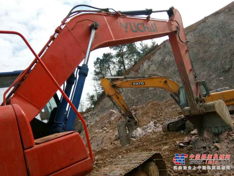 贵州出售转让二手7630小时2011年玉柴YC210LC挖掘机