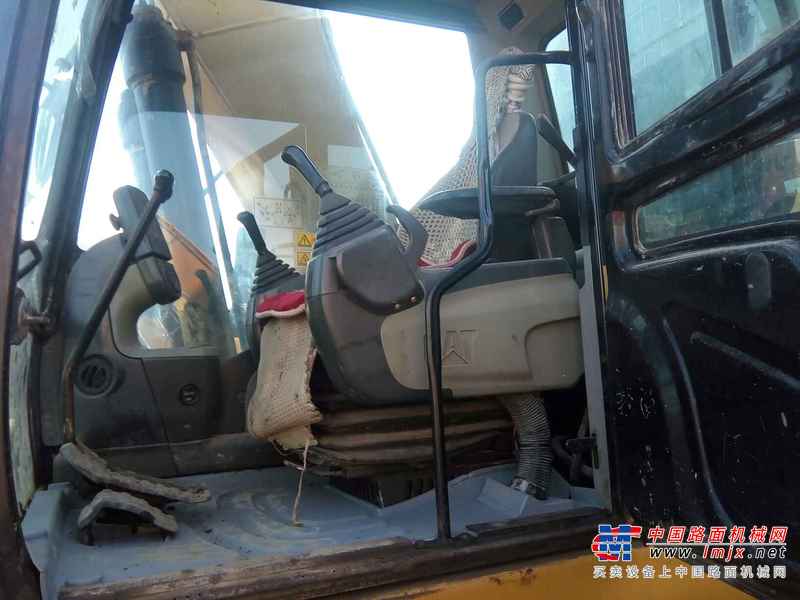 贵州出售转让二手8709小时2010年卡特彼勒320D挖掘机