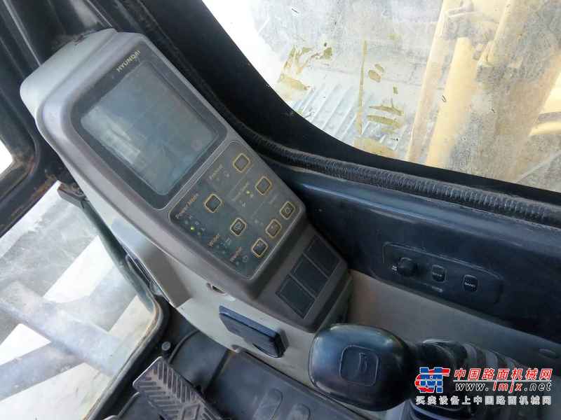 贵州出售转让二手4860小时2013年现代R80挖掘机