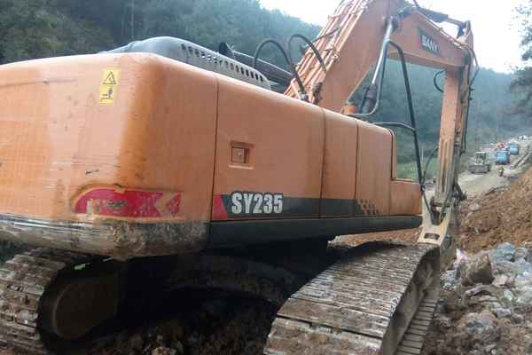 贵州出售转让二手9800小时2011年三一重工SY235C挖掘机