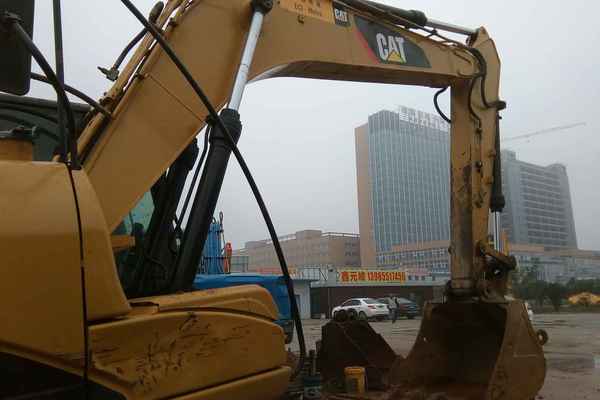 贵州出售转让二手5680小时2011年卡特彼勒315D挖掘机