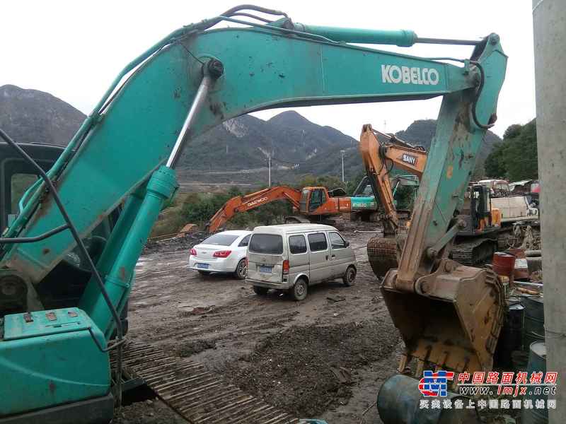 贵州出售转让二手6780小时2012年神钢SK260LC挖掘机