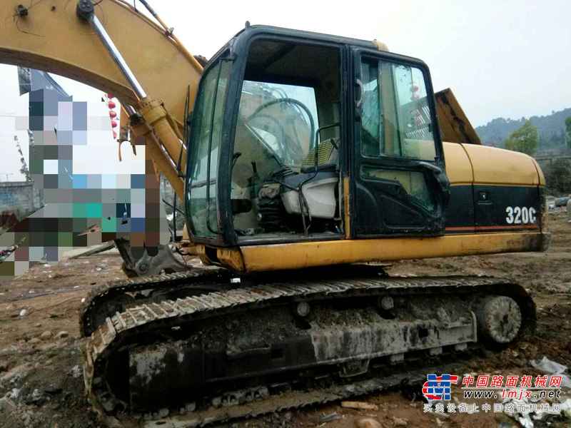 贵州出售转让二手12000小时2005年卡特彼勒320C挖掘机