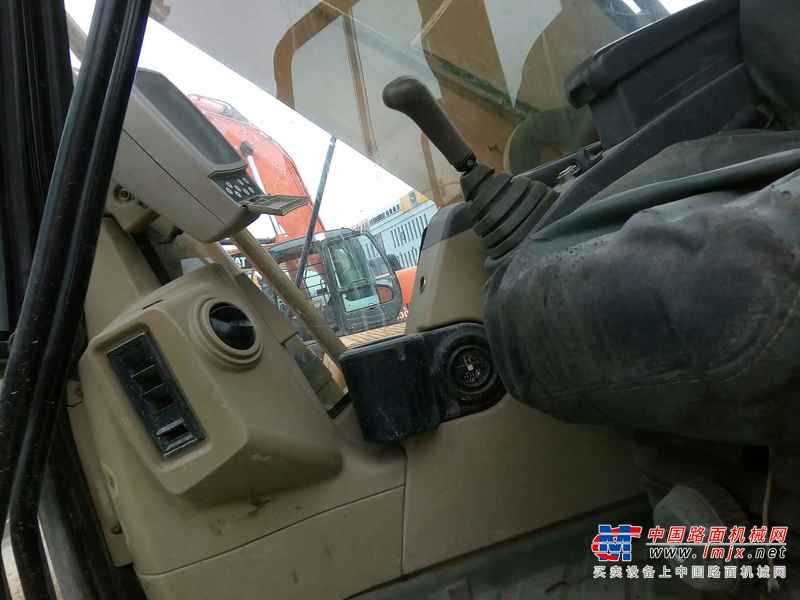 贵州出售转让二手6809小时2010年卡特彼勒325C挖掘机