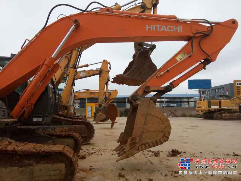 贵州出售转让二手8908小时2010年日立ZX250H挖掘机