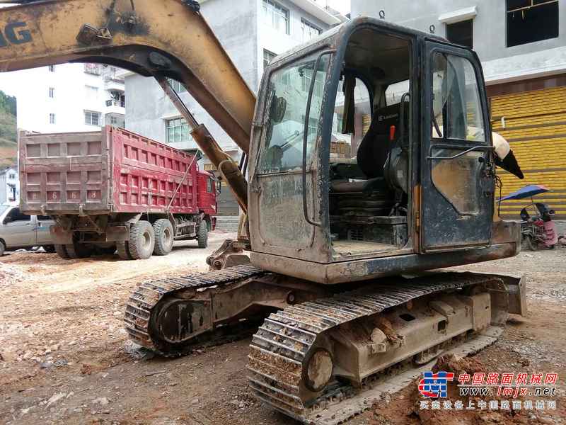 贵州出售转让二手8900小时2010年柳工908C挖掘机