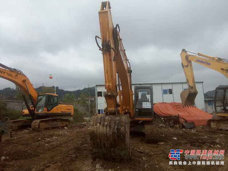 贵州出售转让二手8600小时2010年柳工CLG225C挖掘机