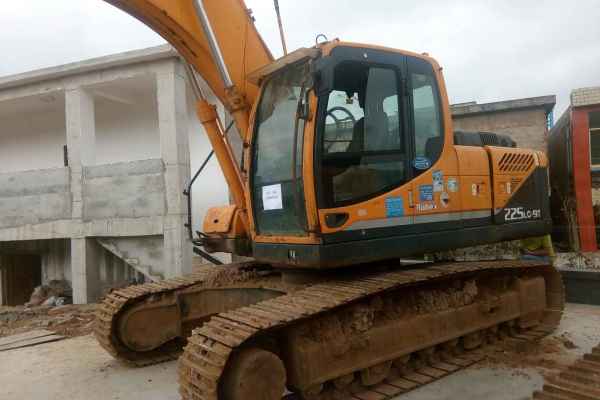 贵州出售转让二手3480小时2012年现代R225LC挖掘机