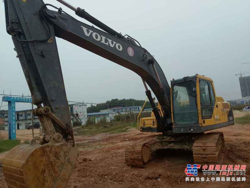 江西出售转让二手8600小时2010年沃尔沃EC210B挖掘机