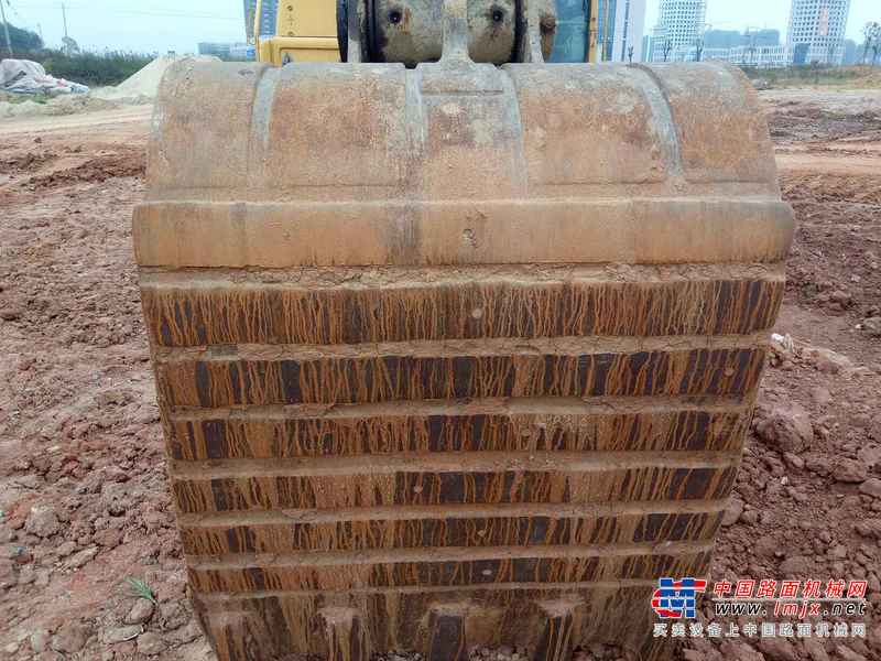 江西出售转让二手8600小时2010年沃尔沃EC210B挖掘机