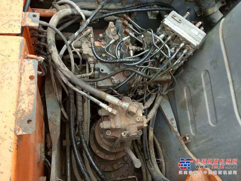 江西出售转让二手9800小时2010年日立ZX120挖掘机