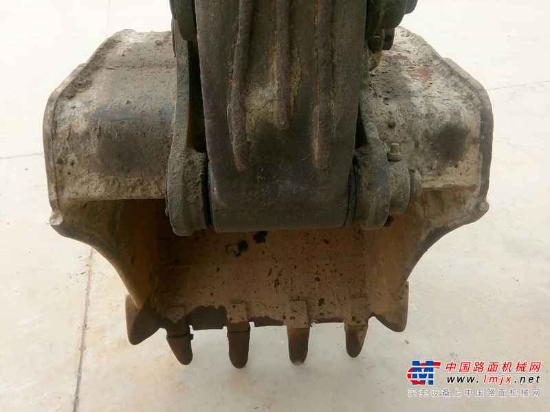 贵州出售转让二手4908小时2013年现代R80挖掘机
