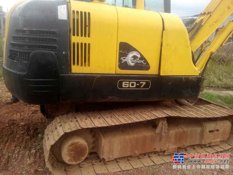 云南出售转让二手6500小时2011年现代R60挖掘机