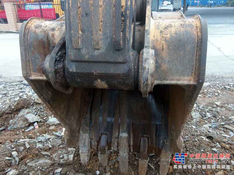 贵州出售转让二手6809小时2010年柳工CLG920D挖掘机