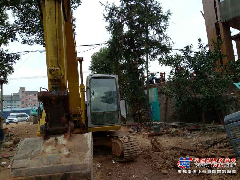 江西出售转让二手14702小时2006年住友SH130挖掘机