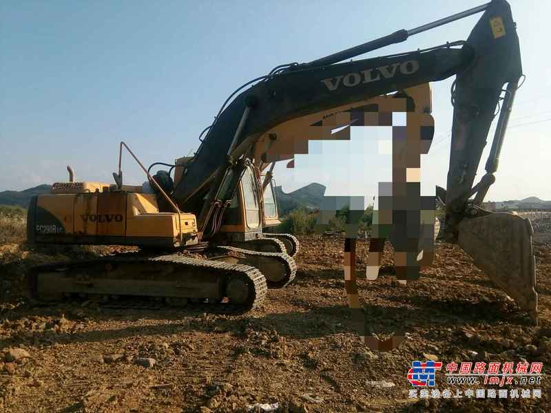 贵州出售转让二手9200小时2010年沃尔沃EC240BLC挖掘机