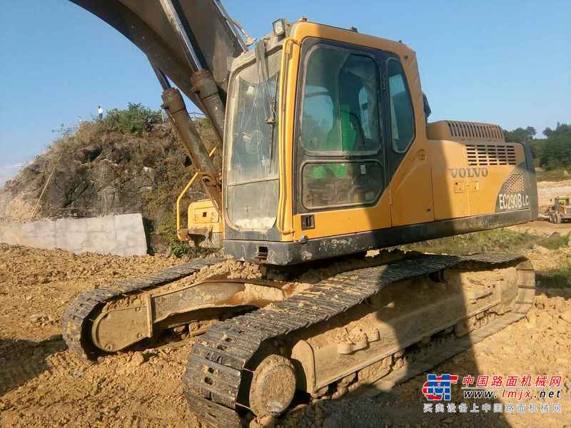 贵州出售转让二手9200小时2010年沃尔沃EC240BLC挖掘机