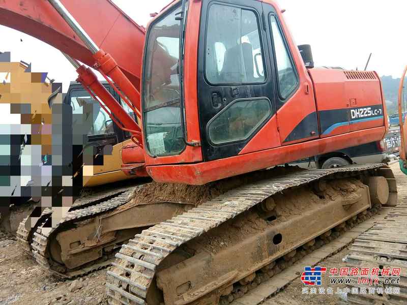 贵州出售转让二手10200小时2009年斗山DH220挖掘机
