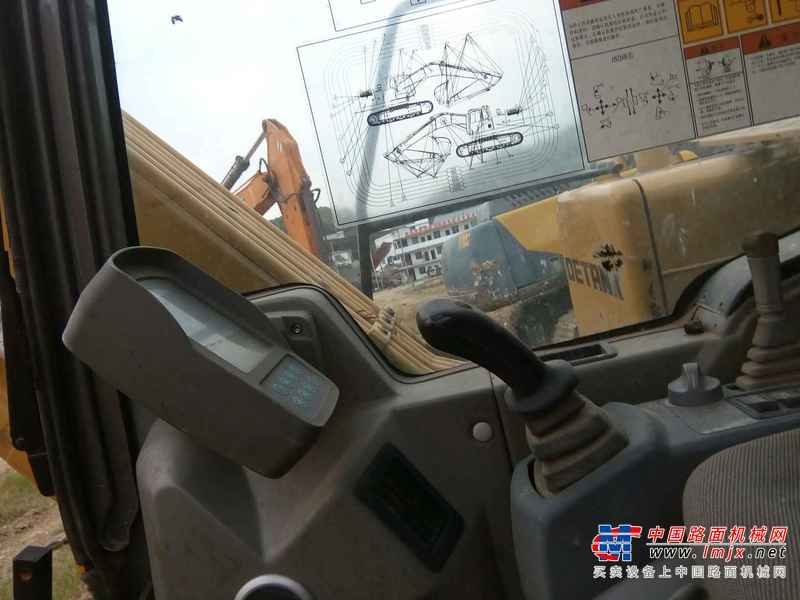 贵州出售转让二手4230小时2012年奇瑞迪凯DE65挖掘机