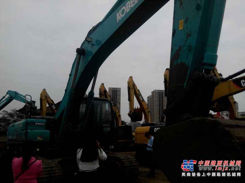 云南出售转让二手3500小时2013年神钢SK350LC挖掘机