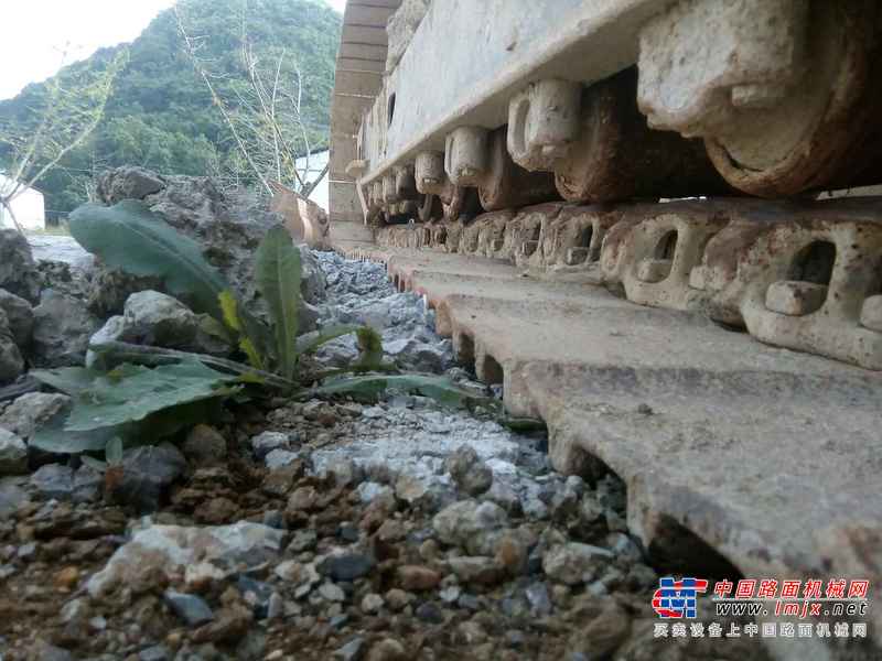 贵州出售转让二手7800小时2008年斗山DH225LC挖掘机