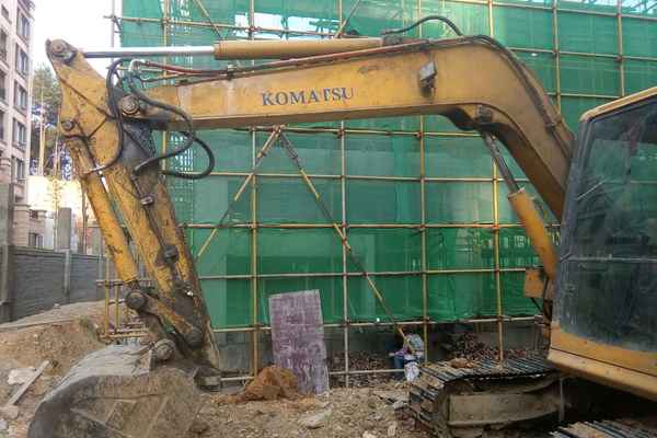 贵州出售转让二手14836小时2009年小松PC60挖掘机