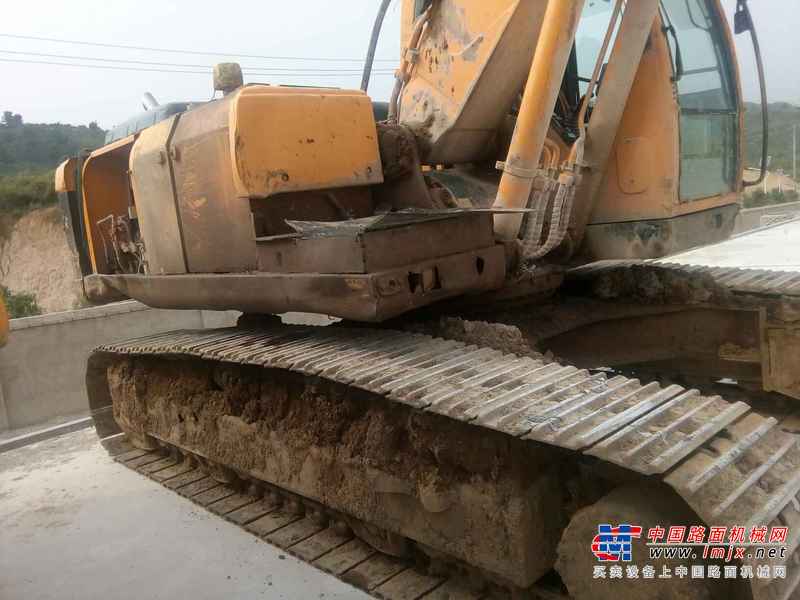 贵州出售转让二手8900小时2010年现代R225LC挖掘机