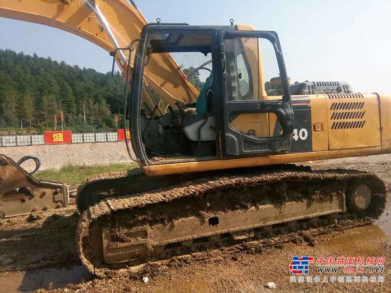 贵州出售转让二手8600小时2010年柳工225C挖掘机