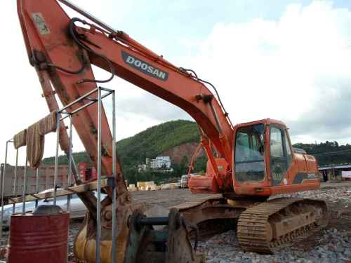 云南出售转让二手7270小时2011年斗山DH225LC挖掘机