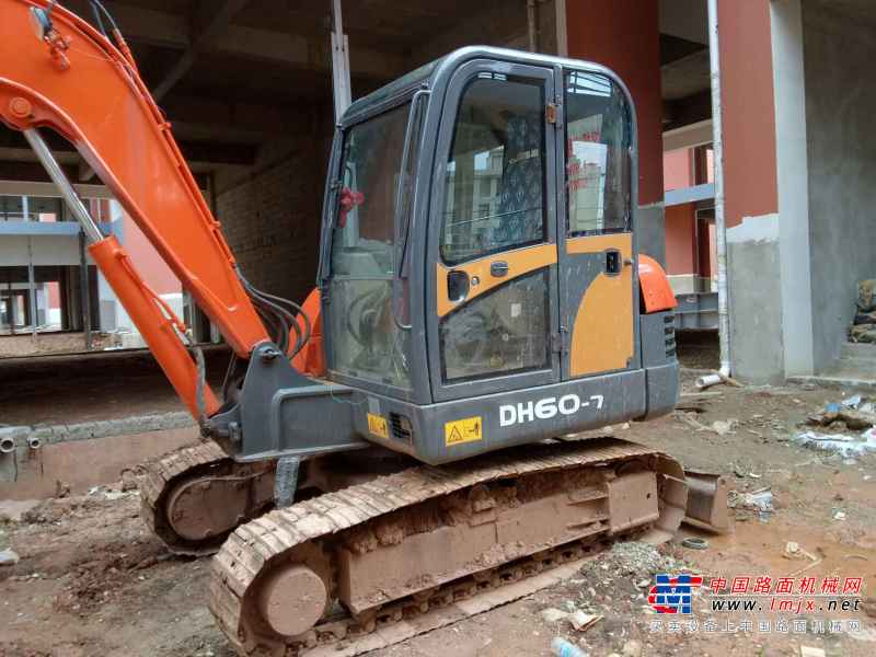 云南出售转让二手6764小时2011年斗山DH60挖掘机