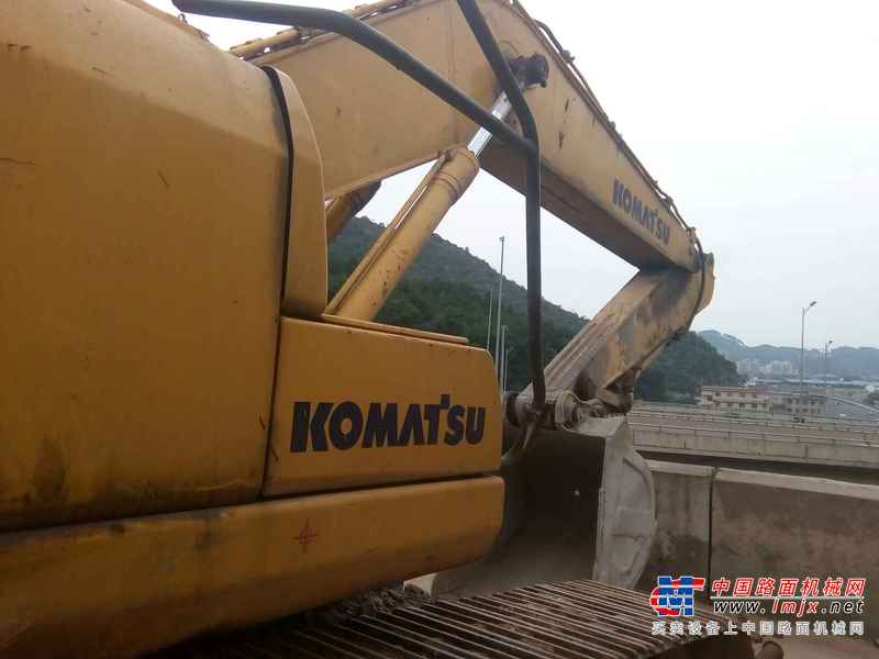 贵州出售转让二手11560小时2009年小松PC210LC挖掘机