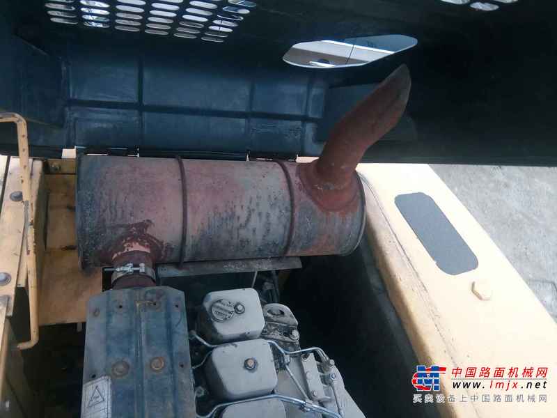 贵州出售转让二手8920小时2010年柳工CLG225C挖掘机