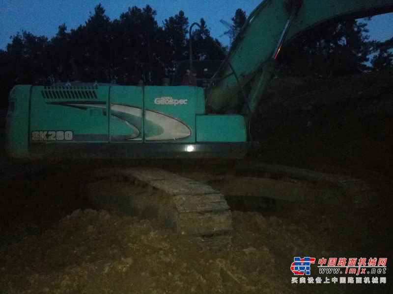 贵州出售转让二手5543小时2008年神钢SK260LC挖掘机