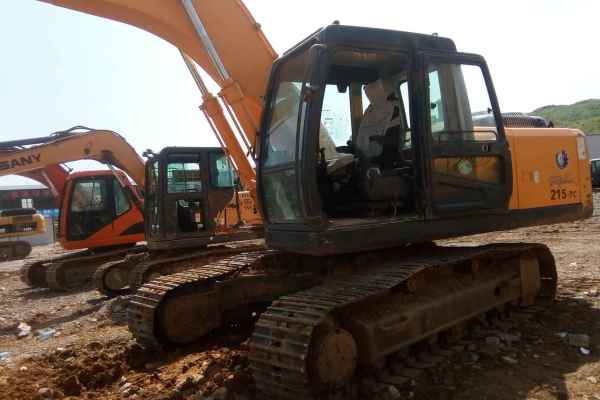 贵州出售转让二手7850小时2012年现代R215挖掘机