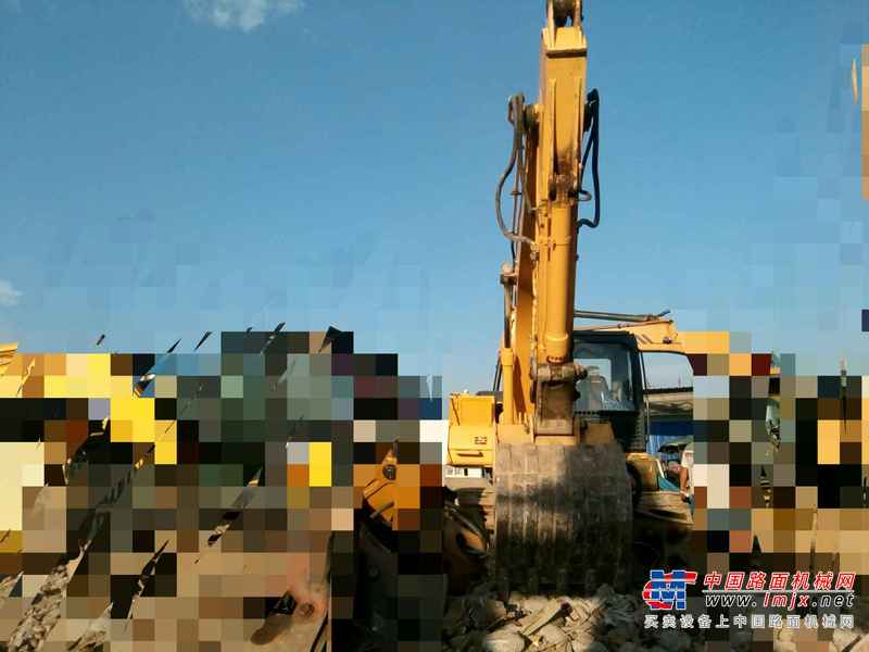 贵州出售转让二手6900小时2012年柳工CLG922D挖掘机