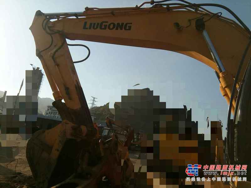 贵州出售转让二手6900小时2012年柳工CLG922D挖掘机