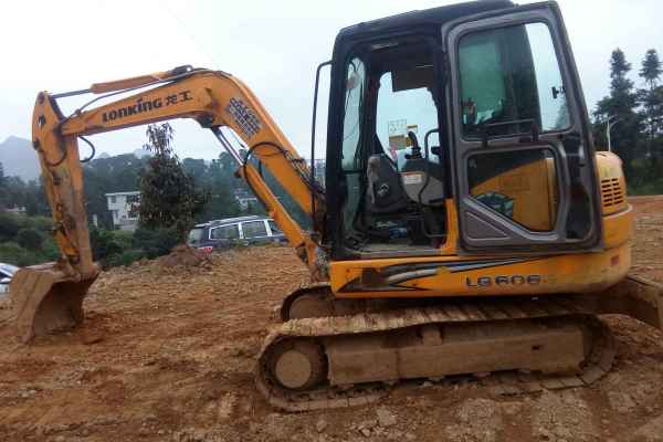 贵州出售转让二手5800小时2012年龙工LG6065挖掘机